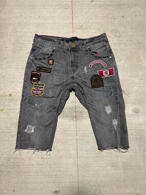 Red Pepper Gold Label Distressed Multi-Patch Denim Shorts Size 32